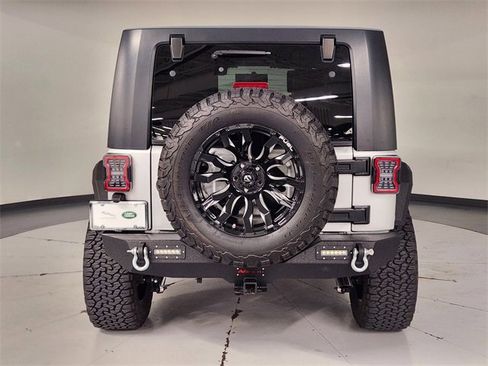 Used 2008 Jeep Wrangler Unlimited Rubicon w/ Dual Top Group image 10