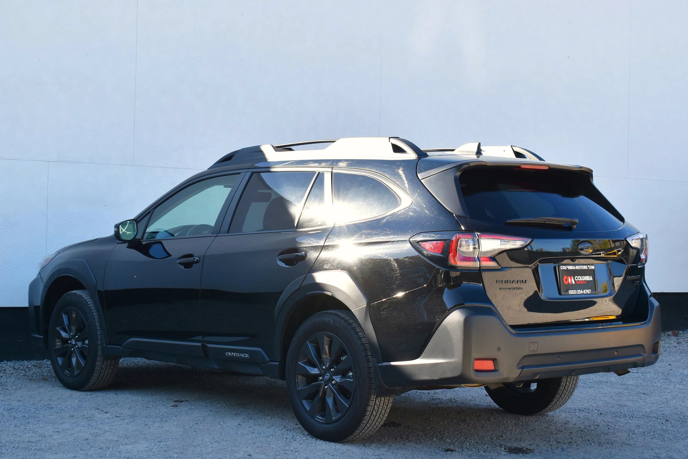 Used 2025 Subaru Outback Onyx Edition XT AWD/4WD image 2