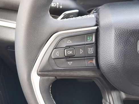 Used 2024 Jeep Grand Cherokee L Altitude AWD/4WD image 28