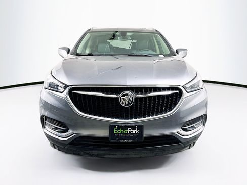 Used 2020 Buick Enclave Essence w/ Sound and Sites Package FWD image 2