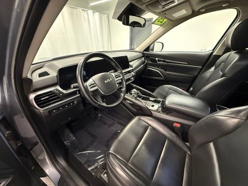 Used 2025 Kia Telluride S AWD/4WD image 12