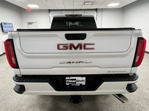 Used 2020 GMC Sierra 3500 Denali w/ Denali Ultimate Package image 9