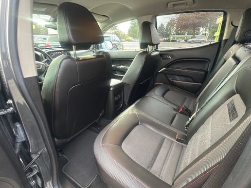 Used 2016 GMC Canyon SLE w/ All Terrain Adventure Package image 11