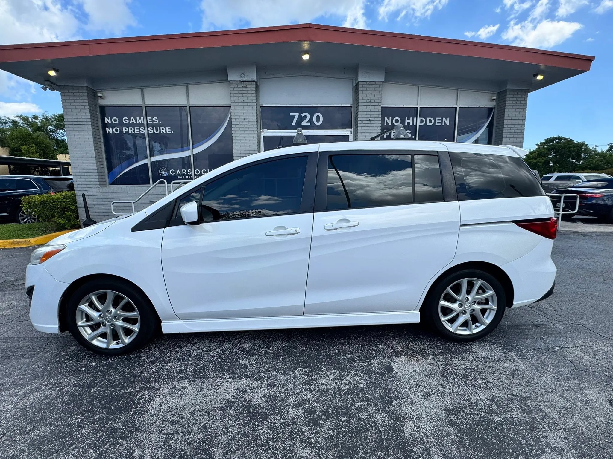 Used 2012 MAZDA MAZDA5 Grand Touring FWD image 9