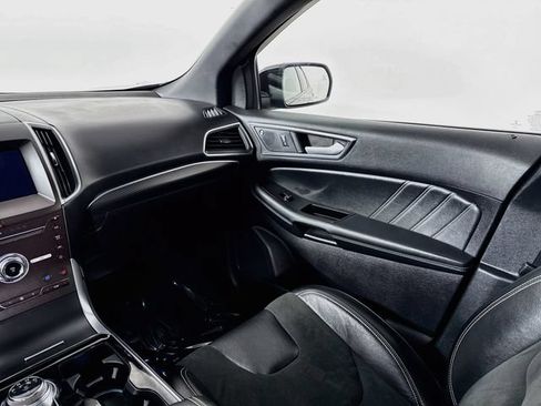 Used 2019 Ford Edge ST w/ Equipment Group 401A AWD/4WD image 25