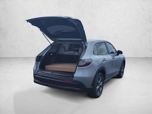 New 2026 Honda HR-V LX image 2