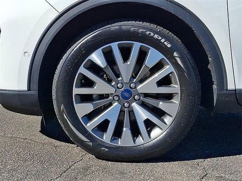 Used 2021 Ford Escape Titanium image 8