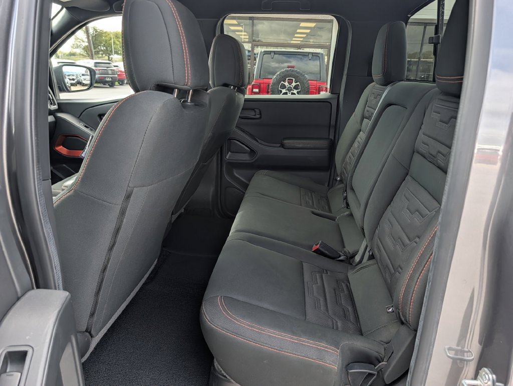 Used 2026 Nissan Frontier PRO-4X AWD/4WD image 27