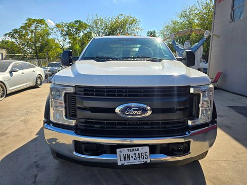 Used 2019 Ford F450 XL w/ XL Value Package RWD image 3