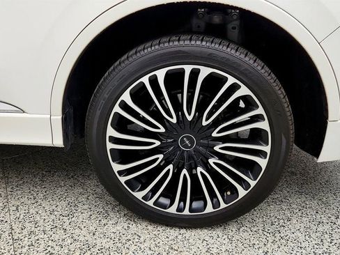 Used 2020 Lincoln Aviator Black Label w/ Dynamic Handling Package AWD/4WD image 9