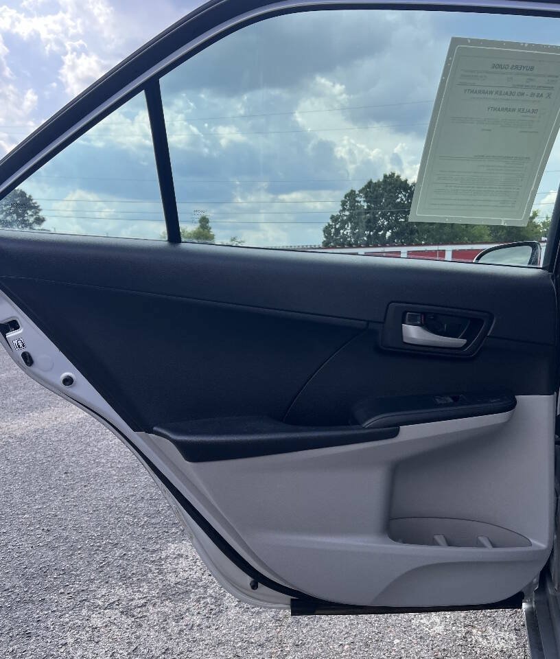 Used 2014 Toyota Camry FWD image 14