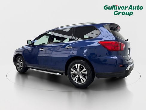 Used 2020 Nissan Pathfinder SV FWD image 4