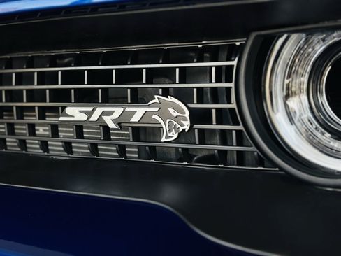 Used 2022 Dodge Challenger SRT Hellcat RWD image 20