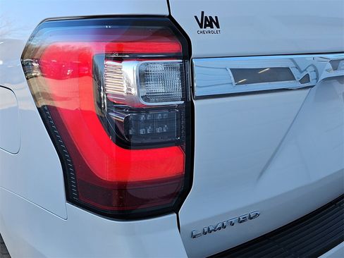 Used 2018 Ford Expedition Limited w/ Equipment Group 301A image 37