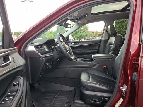 Used 2022 Jeep Grand Cherokee Limited AWD/4WD image 14