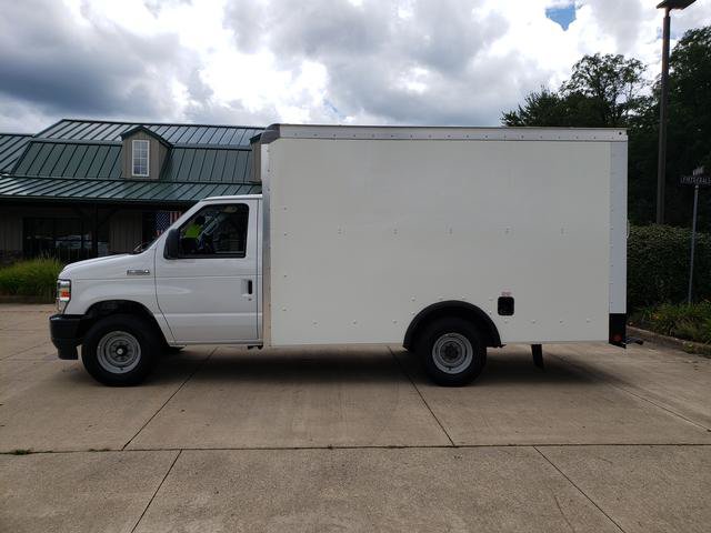Used 2022 Ford E-350 and Econoline 350 Super Duty w/ Power Windows & Locks Group RWD image 2