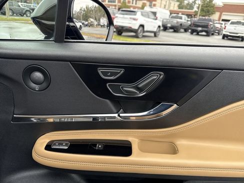 Used 2021 Lincoln Corsair Reserve w/ Sport Package image 26