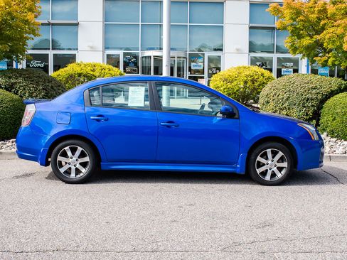 Used 2012 Nissan Sentra 2.0 SR w/ Special Edition Pkg FWD image 1