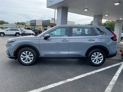 Used 2024 Honda CR-V LX image 8