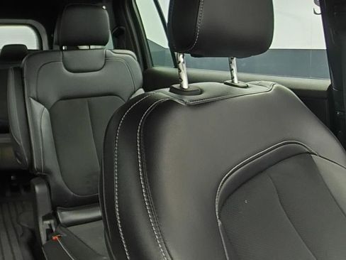 Used 2023 Jeep Grand Cherokee L Laredo RWD image 15