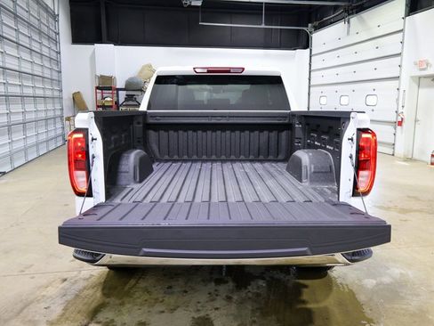 New 2026 GMC Sierra 1500 Pro w/ Convenience Package image 5