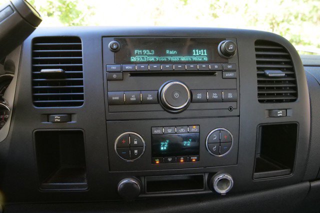 Used 2007 Chevrolet Silverado 1500 LT w/ 1LT Convenience Package RWD image 15