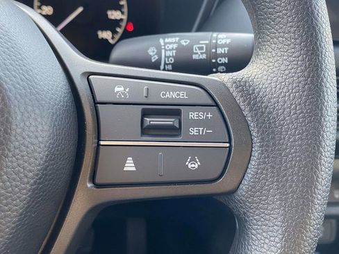 New 2026 Honda HR-V LX image 18