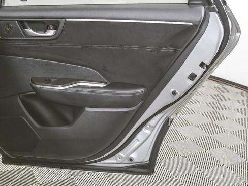 Used 2018 Honda Clarity Touring image 43