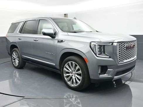 Used 2023 GMC Yukon Denali w/ Max Trailering Package image 2