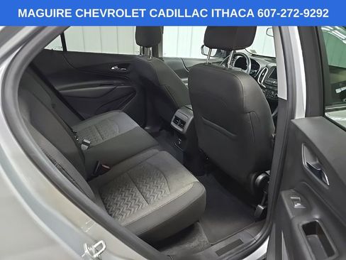 Used 2022 Chevrolet Equinox LT AWD/4WD image 18