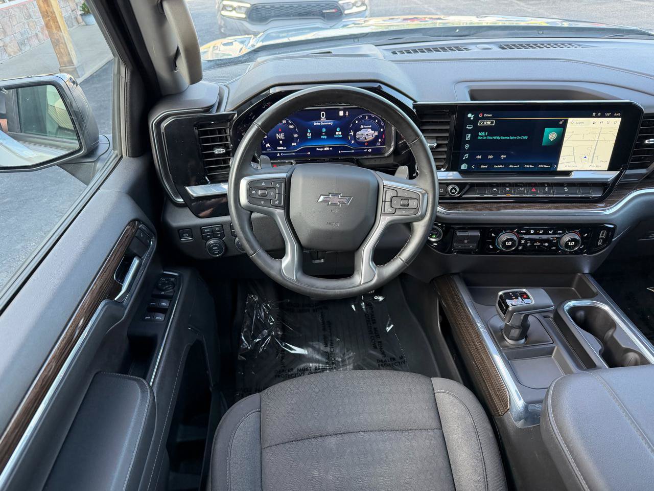 Used 2024 Chevrolet Silverado 1500 RST AWD/4WD image 15