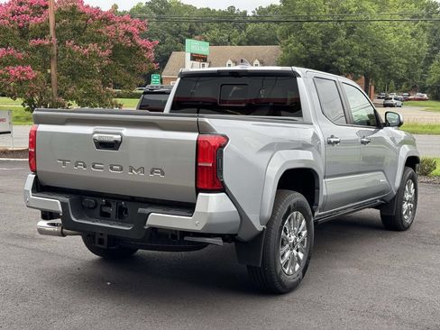Used 2026 Toyota Tacoma Limited AWD/4WD image 22
