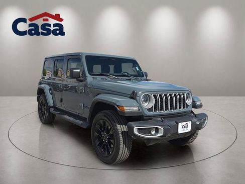 Used 2025 Jeep Wrangler Unlimited Sahara AWD/4WD image 1
