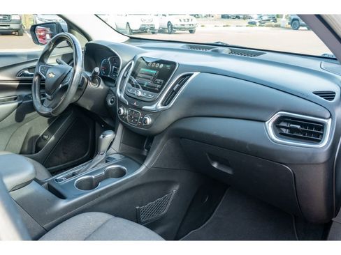 Used 2018 Chevrolet Equinox LT w/ Sun & Infotainment Package image 19