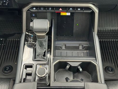 Used 2022 Toyota Tundra Limited image 16