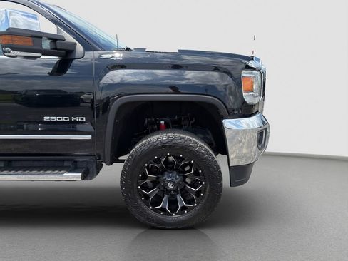 Used 2019 GMC Sierra 2500 SLT w/ Duramax Plus Package AWD/4WD image 23