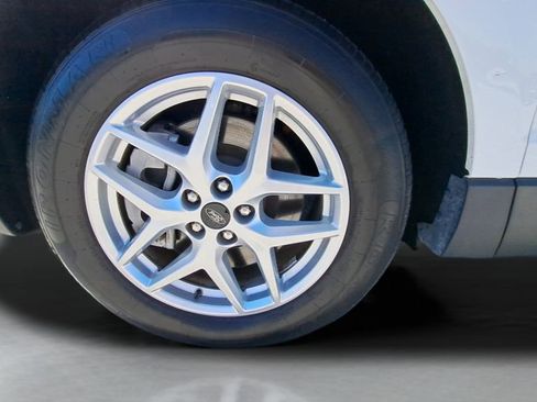 Used 2024 Ford Edge SEL image 10