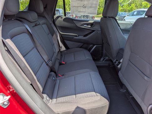 New 2026 Chevrolet Equinox LT w/ Safety and Technology Package AWD/4WD image 8