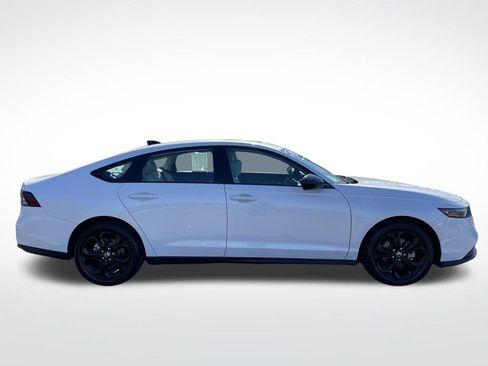 Certified 2025 Honda Accord SE image 7