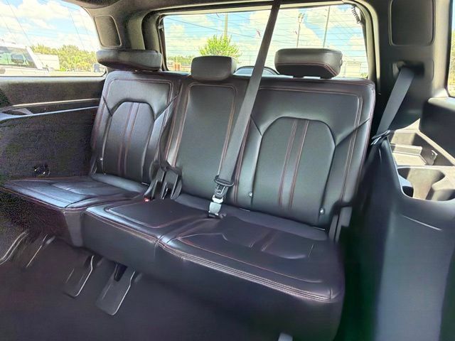 Used 2021 Ford Expedition Limited RWD image 20