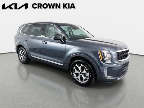 Certified 2022 Kia Telluride EX image 3