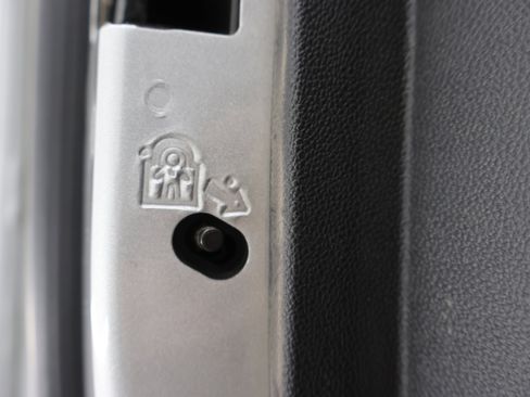 Used 2023 GMC Sierra 2500 SLE w/ SLE Convenience Package image 38