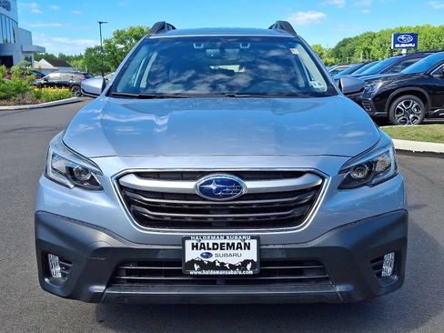 Certified 2022 Subaru Outback Premium AWD/4WD image 2