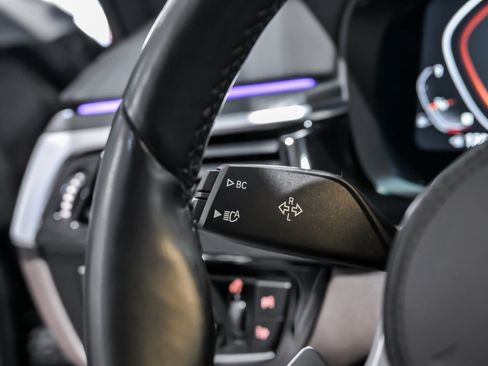 Used 2022 BMW M550i xDrive w/ Premium Package image 32