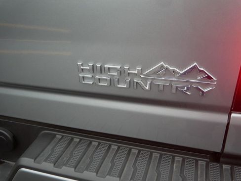 Certified 2024 Chevrolet Silverado 3500 High Country w/ High Country Premium Package image 10