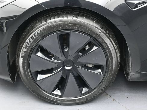Used 2024 Tesla Model 3 Standard Range RWD image 32