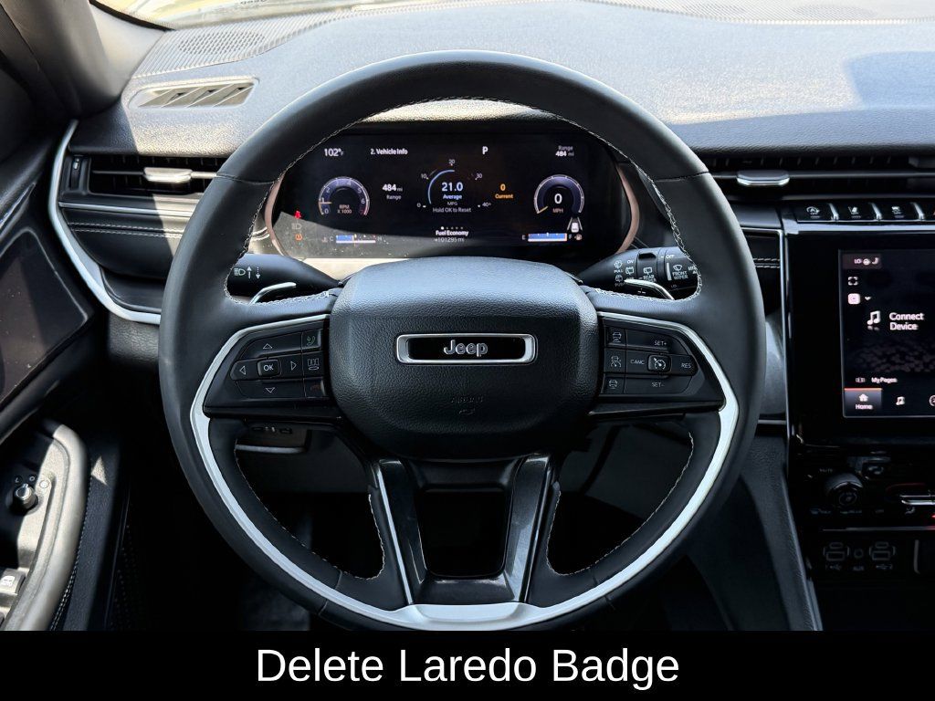 Used 2023 Jeep Grand Cherokee Altitude AWD/4WD image 14