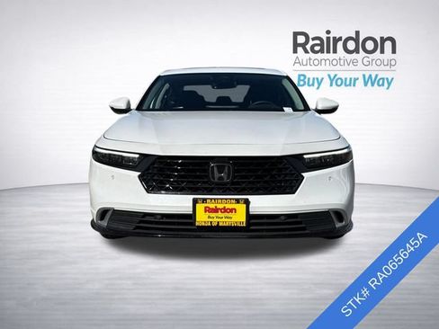 Used 2024 Honda Accord Touring image 2