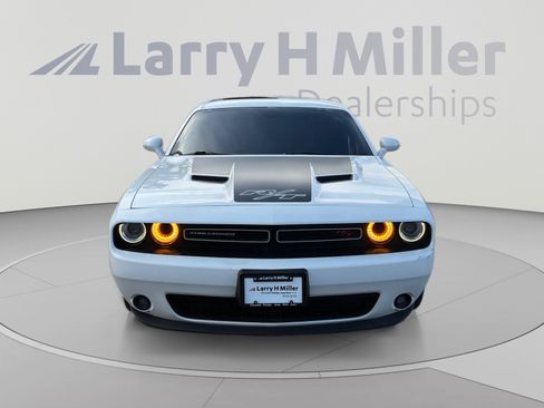 Used 2015 Dodge Challenger R/T w/ Quick Order Package 28B R/T RWD image 9