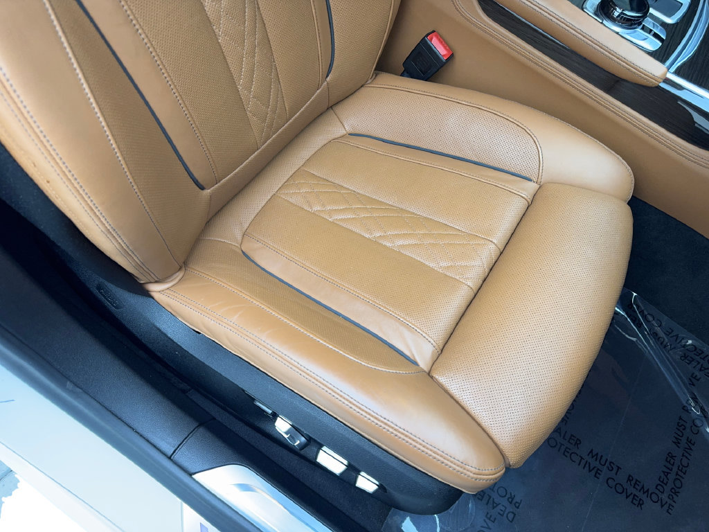 Used 2021 BMW 750i xDrive w/ Executive Package AWD/4WD image 49